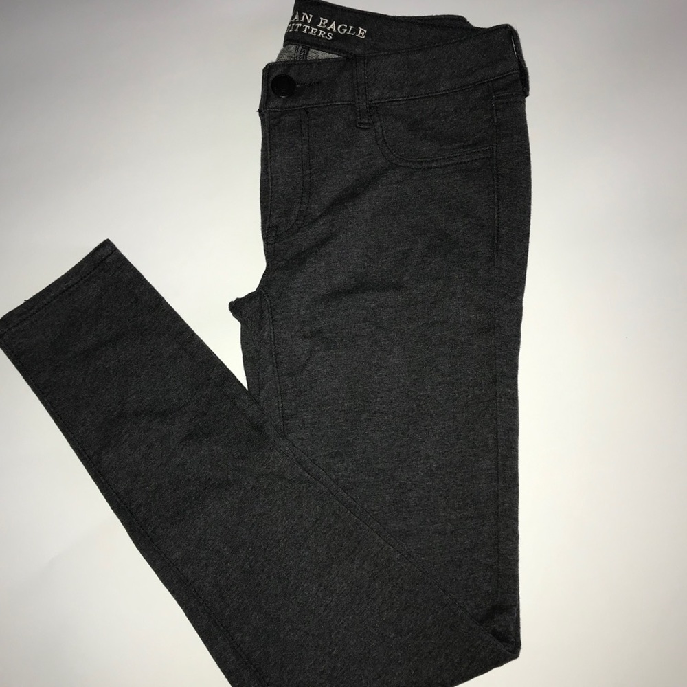 NWOT American Eagle charcoal jeggings
